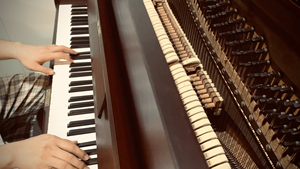 （已售）英国产Schumann舒曼立式钢琴