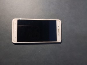 vivo Y55A ，2+16G，全网通，双卡双待，可放内存