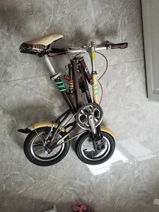 圣飞特 折叠自行车，可放在后备箱。折叠尺寸：高83cm，长6