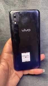 Vivo Y93标准版，手机配置3+ 64，安卓8.0版本，