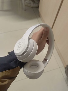 beats solo3耳机连接线子使用正常，其他成色如图，连