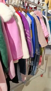 河南郑州南三环服装低价位仓库衣服批发，1到10元，百万货源