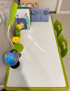 便宜卖了可升降室内长方形家用桌子可升降儿童塑料桌椅套装家用宝