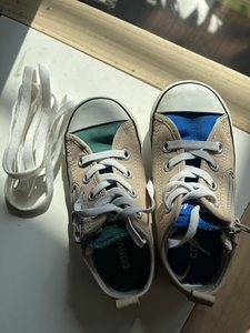 匡威蓝绿卡其拼色板鞋。日本代购入，16码。这双就穿了两三次，