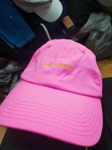 NB运动休闲帽子，情侣款运动帽子。骚粉色，均码，可调整大小做