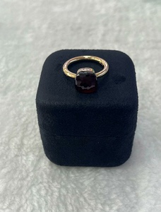 Pomellato宝曼兰朵18k玫瑰金戒指。   中号石榴石