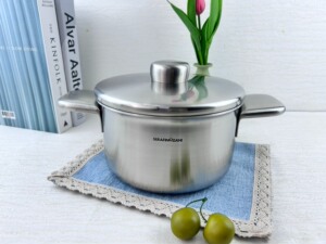 塞拉菲诺尚尼居里系列20cm汤锅，鲜汤锅，煎焖锅也可以。18