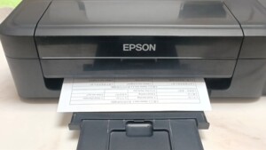 爱普生打印机epson L310, 黑白，彩色，照片都能打印