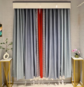 美居乐品牌窗帘，宽度6.4米对开，高度2.54米。特价158