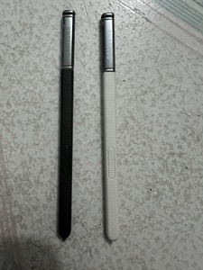 便宜出二手三星平板触控笔，三星手写笔，有白色和黑色，笔长11