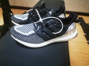 adidas ultra boost，经典2代银牌