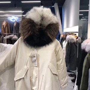 韩国AvenueSeoul羽绒服 超级超级大的浣熊毛领 均码