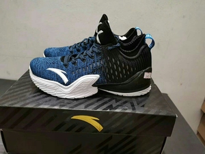 安踏kt3low低帮正品全新原盒篮球鞋蓝色40码一双。