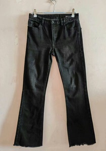 MO&CO摩安珂牛仔长裤，正品，九成新，裤子有弹性，不是厚款