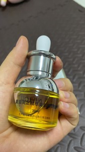 60ml（共2瓶） 260元 爱后小奶瓶灵芝精粹亮肌修护精华