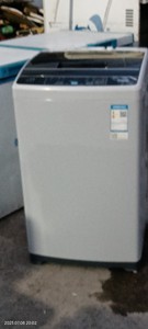 小神童海尔洗衣机，型号65，容量6、5公斤全自动洗衣机，省力