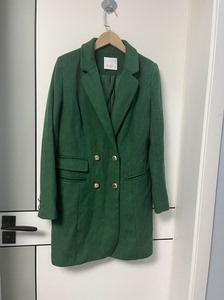 如缤品牌复古深绿色羊毛呢大衣外套，94胸围，衣长80左右，5