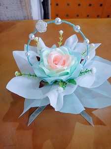 丝带玫瑰花花篮（纯手工制作）