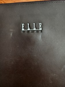 男士牛皮手包，ELLE品牌专柜正品，原价1360购买，九成新