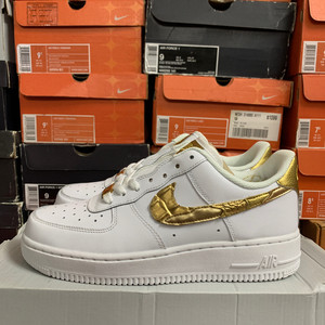 AF1 CR7 C罗 白金AF1 CR7 C罗 白金 全新原