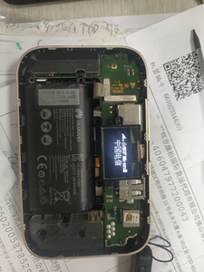 维修华为e5885Ls-93a不开机USB充电口出错不充电屏