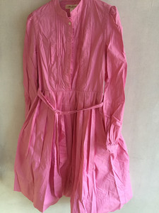 韩国购买粉色全棉立领连衣裙全新，M号，质量很好，有内衬