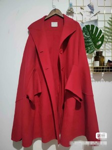 全新玛瑞拉大衣羊毛大衣斗篷马瑞拉大牌正品两件一件红色一件黑色