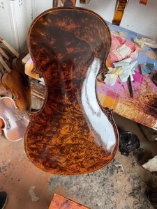 工作室转让二支非常漂亮的高档独板鸟眼枫木4/4手工油漆小提琴