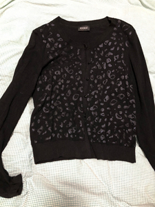 Kookai黑色针织开衫法国轻奢品牌Kookai，穿过一个季