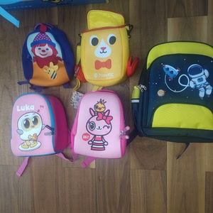 几个适合2-4岁的小背包。卢卡双背包，广东省内20包邮，全新