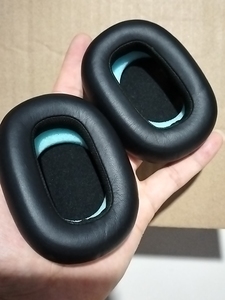 Akgn700 CM 2蓝牙耳机耳罩。原装的100%从机器上