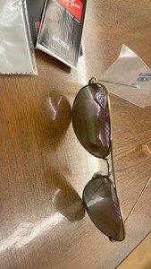 雷朋太阳眼镜，全新，全新。型号ORB3025 167/4k