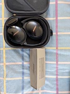 Bose QC35一代深蓝限量版，耳罩换过了，原装的破皮了，