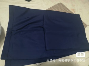 交通银行女士的裤子深藏蓝色，裤子长99腰围92左右吧，海澜之