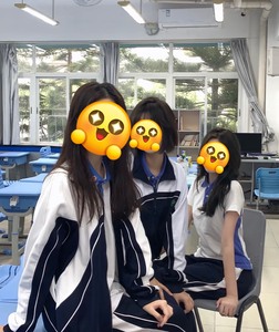 深圳校服女生校服初中高中生运动套装  马上毕业了和室友的校服