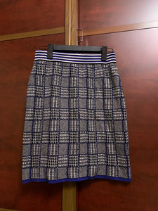 Lily 毛线短裙 秋冬季 蓝色格子 包臀裙 在首创奥莱的l