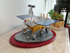 正版中国航天授权1:9玉兔号月球车模型，中国航天探月工程订制