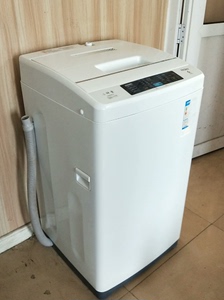 转让海尔小神童6公斤全自动洗衣机一台，几乎和新的差不多，纯铜
