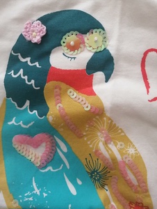 全新带吊牌季季乐短袖女童亮片刺绣T恤，120码，还有一件粉色