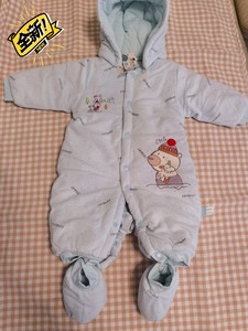 聪明谷婴儿夹棉加厚连体衣，配套婴儿小靴，66码，适合6个月以
