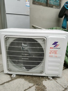 上海申花空调  仅仅用半年  就是一台新机  单冷  只要