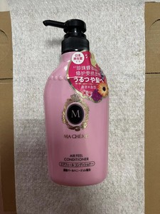 日本资生堂出品玛馨妮花语蜜润护发素丰盈款450ml。全新正品