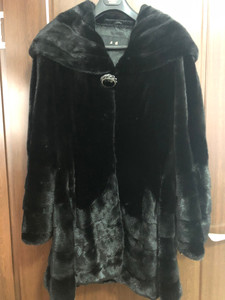 #女士服饰#貂皮大衣：束兰皮草，皮草里的高端品牌，中长款85