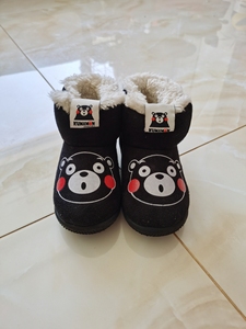 熊本熊品牌儿童棉鞋，16码，实物特别好看，特别柔软，很可爱的