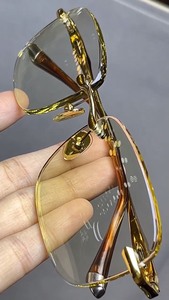 高货底价处理，便宜了天然竹叶青水晶石头眼镜白天晚上都可以戴的