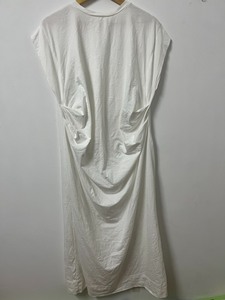 日本Wego白色褶皱连衣裙Cos极简风格褶皱连衣裙