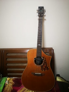圣马可smk550面单民谣吉他，41吋，买了六年了，装拾音器