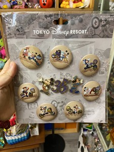 日本东京迪士尼 35周年限定 米奇 复古系列 徽章 大饼章