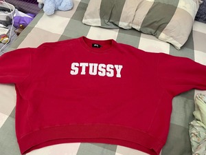 日本潮牌 stussy 卫衣 红色 蝙蝠袖