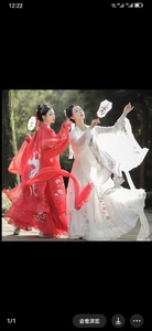 七月初期原创设计中式婚服重工汉服女红白色五件套齐腰凤凰花嫁衣